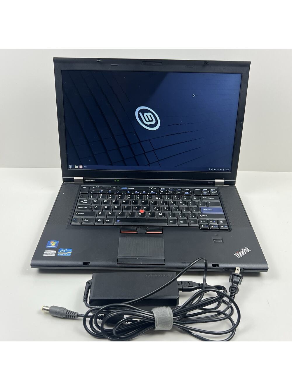 Lenovo ThinkPad T520 Intel i7-2640M 8GB 320GB HDD Linux Mint OS w/Charger|ELP100